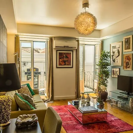 Lisbon4real: Deluxe 1br In Principe Real