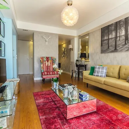 Lisbon4real: Deluxe 1br In Principe Real * Lissabon