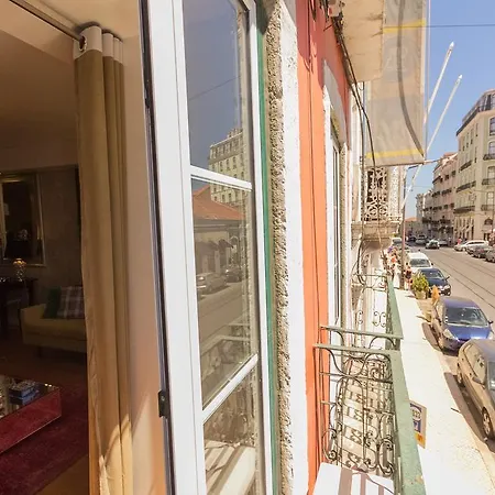 Lisbon4real: Deluxe 1br In Principe Real شقة Lisboa